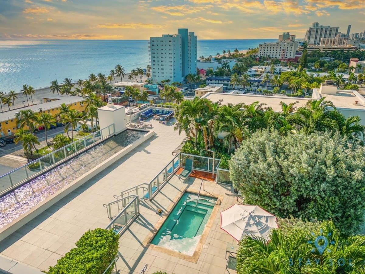 Rooftop Pool - Balcony - Hollywood Beach Broad - Walk Apartment Exterior photo