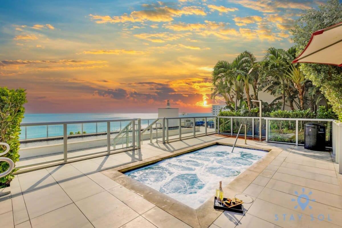 Rooftop Pool - Balcony - Hollywood Beach Broad - Walk Apartment Exterior photo